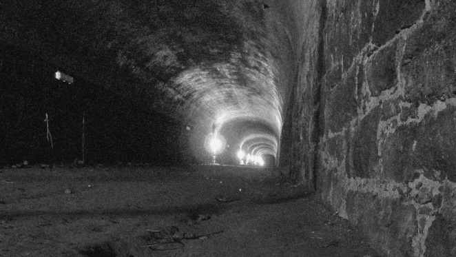 anakalipse tounel stin nea iorki 1