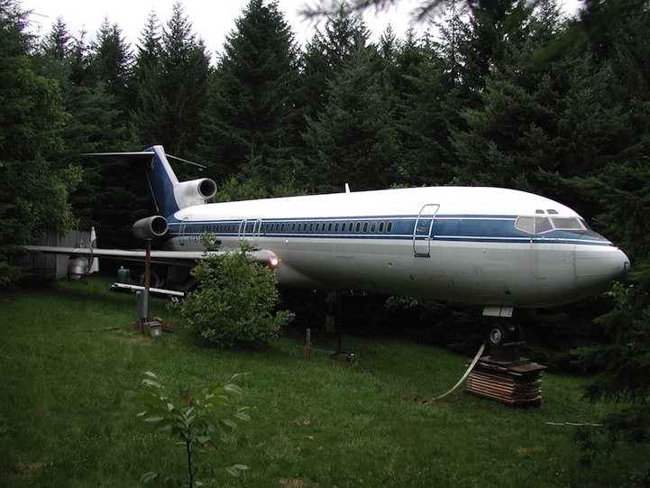 zontas se ena epivatiko aeroplano 1
