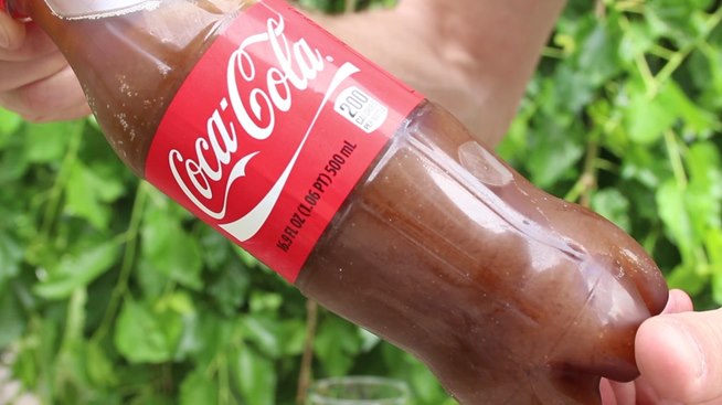 coca cola pagoni moni tis