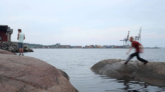 anegkefali enantion vrachia tis thalassas