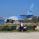 kaki idea na parkaris piso apo ena boeing 757 vinteo