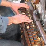 callioforte ena periergo aftoschedio mousiko organo