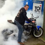 burnout me motosikleta ke fotia ekplixi