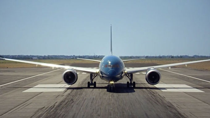 entiposiaki epidixi enos boeing 787 9 dreamliner