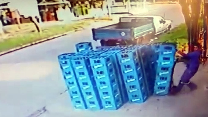 i proti tou mera sti doulia ke i teleftea tou